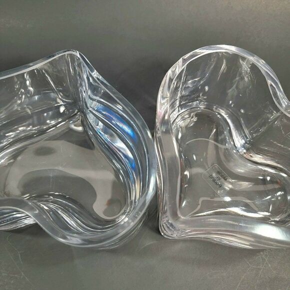 2 Vintage  Heart Shape Glass Candy Valentines Dish - Made in Poland 3" x 5.5" - Picture 2 of 12